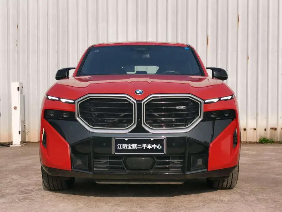 بي إم دبليو XM 2023 50e