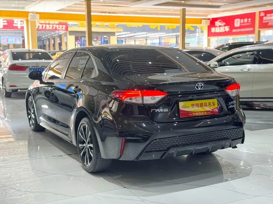 2021 تويوتا ليفين مزدوج المحرك 1.8H E-CVT إصدار رياضي