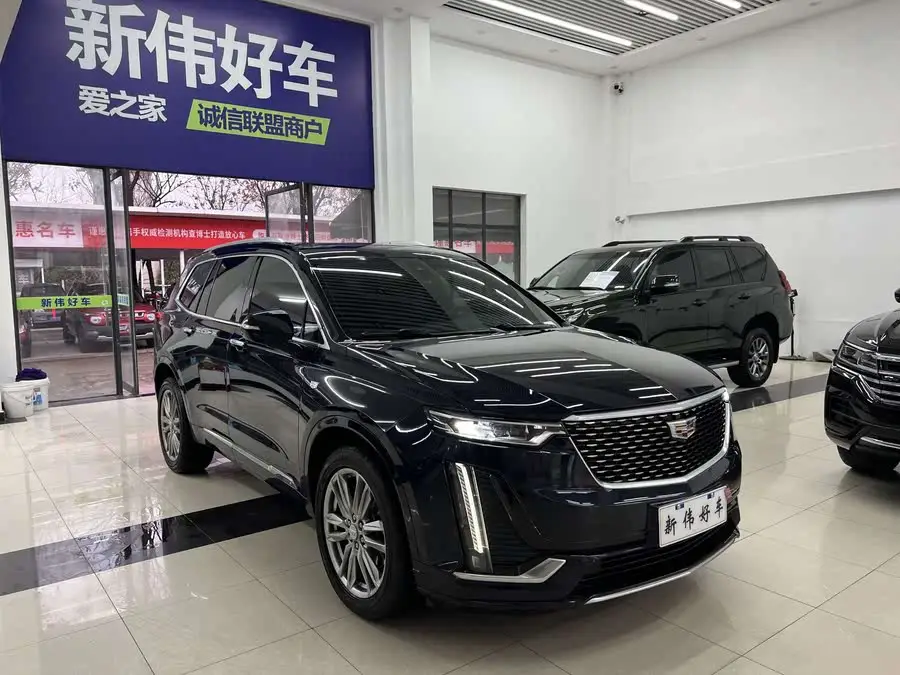 كاديلاك XT6 2021 2.0T فاخرة 7 مقاعد دفع رباعي