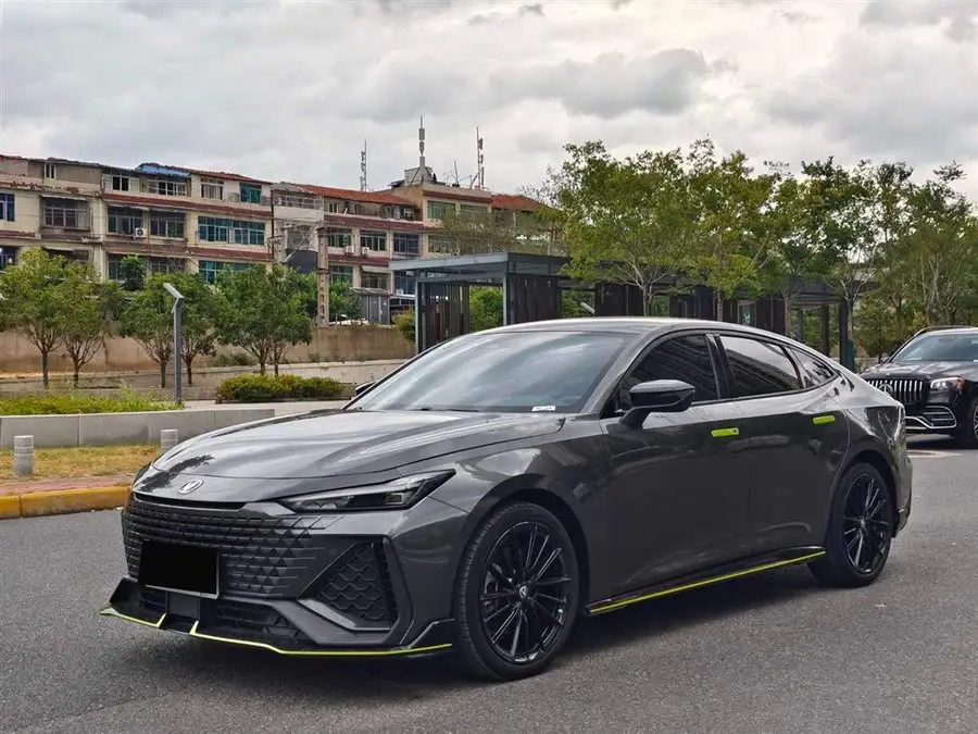 Changan UNI-V 2022 2.0T Leading Speed Edition