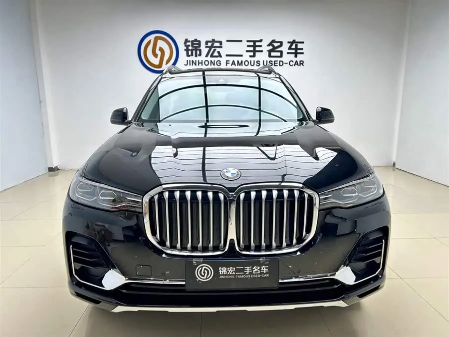 BMW X7 2022 xDrive40i Luxury Package