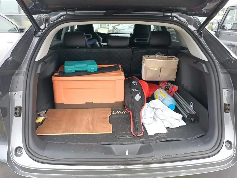 Changan UNI-K 2023 2.0T Two-Wheel Drive Enjoyment Version