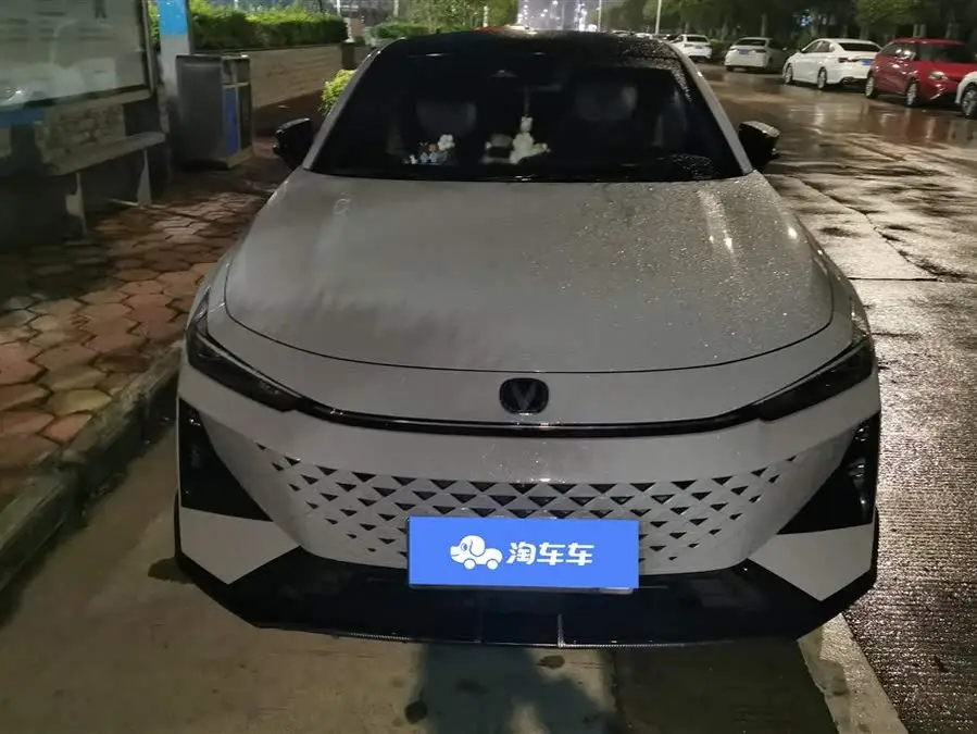 Changan UNI-V 2024 1.5T Premium Sports Edition