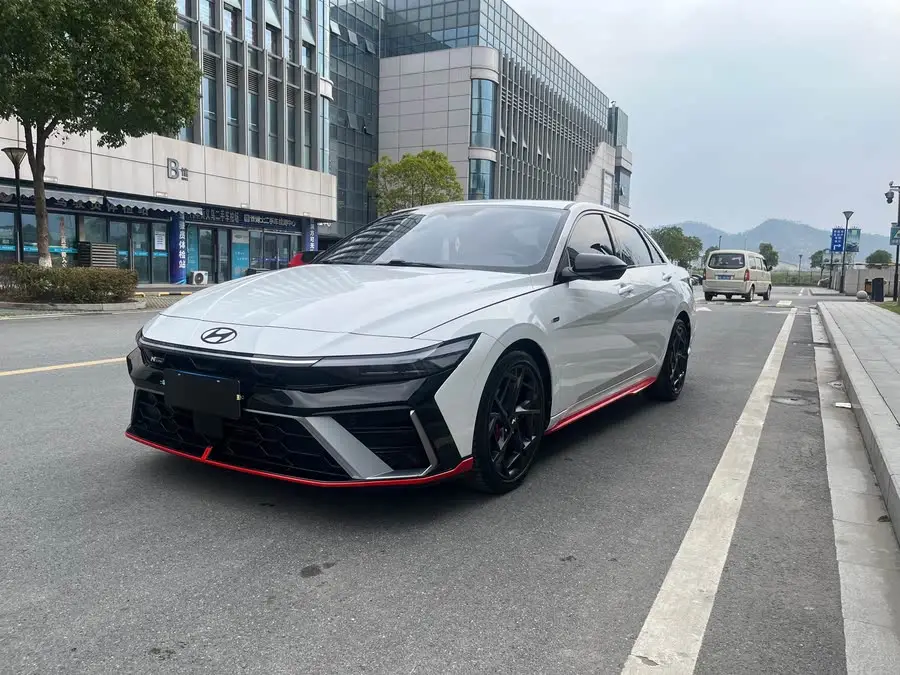 2023 هيونداي إيلانتر 240TGDi DCT N لاين LUX