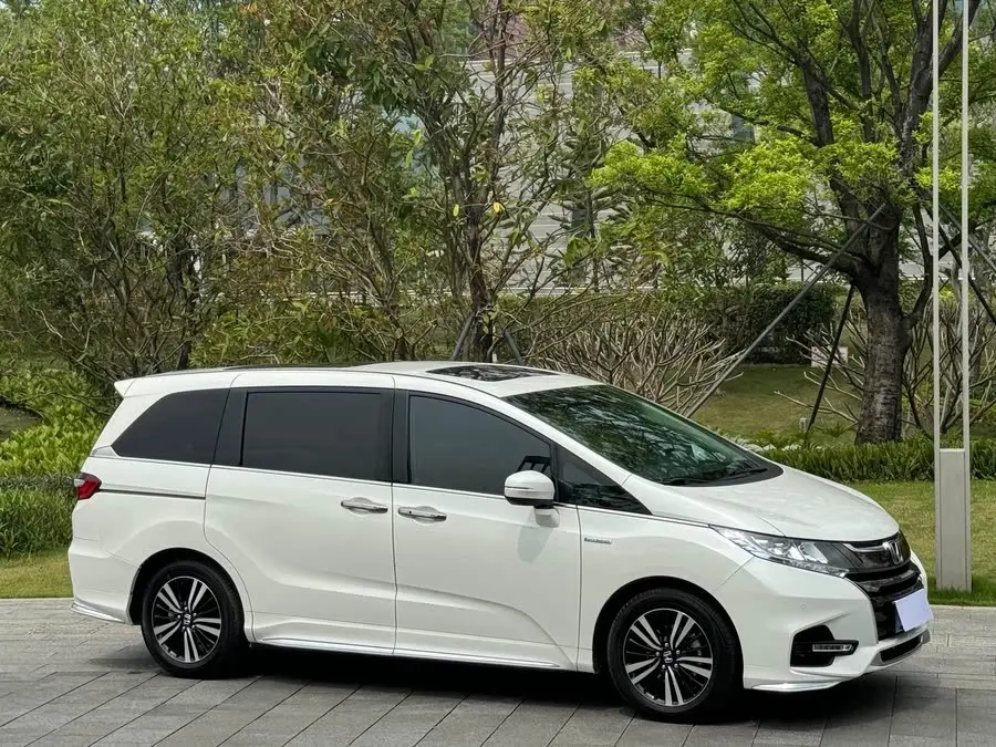 Odyssey 2019 2.0L Sharp Premium Edition