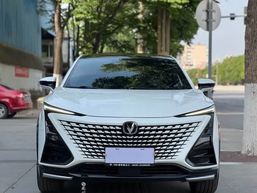 شانجان UNI-T 2023 الجيل الثاني 1.5T الفاخر