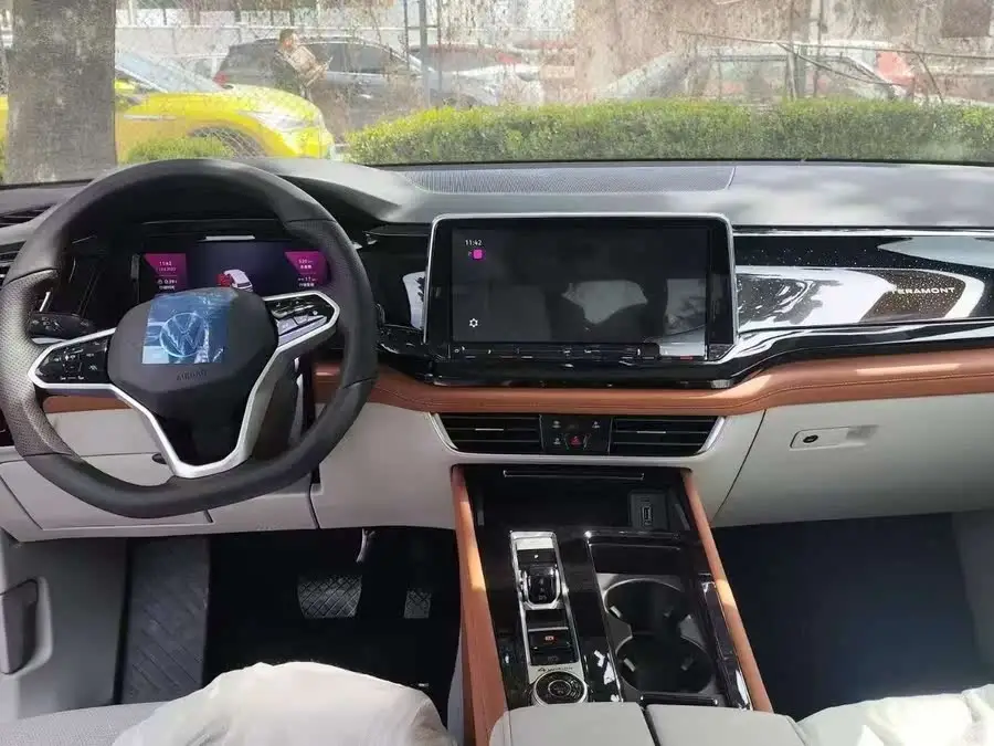 توجوان 2024 380TSI الإصدار التنين للدفع الرباعي