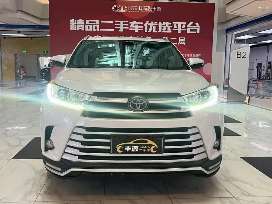 هينو 2018 2.0T دفع رباعي فاخر 7 مقاعد معيار VI