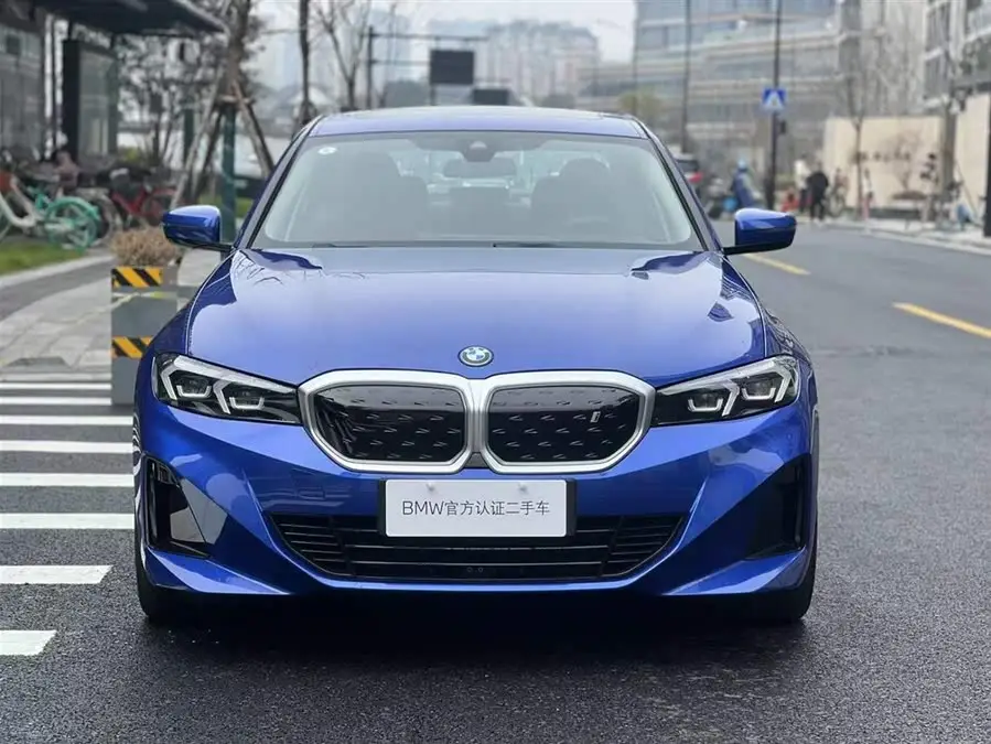 BMW i3 2024 eDrive 35 L