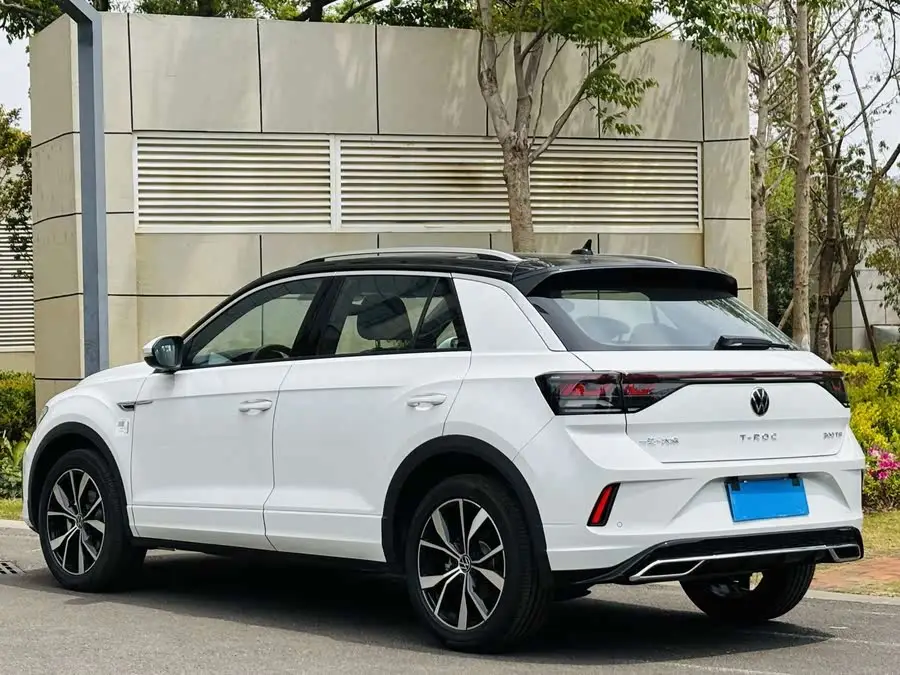 T-ROC 2024 طراز 300TSI DSG دفع ثنائي إصدار مطاردة الضوء
