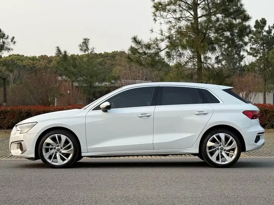 أودي A3 2021 سبورت باك 35 TFSI الفئة الفاخرة