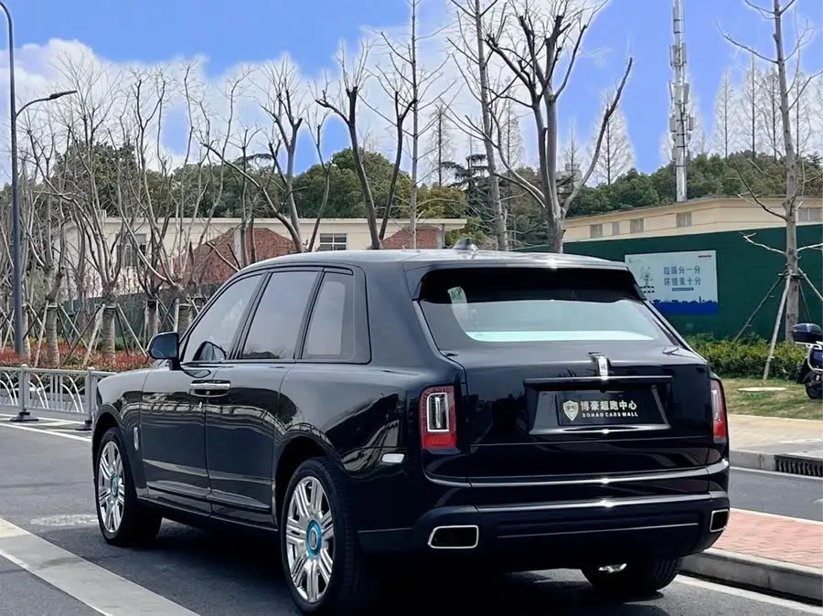 كولينان 2018 نسخة الخمسة مقاعد