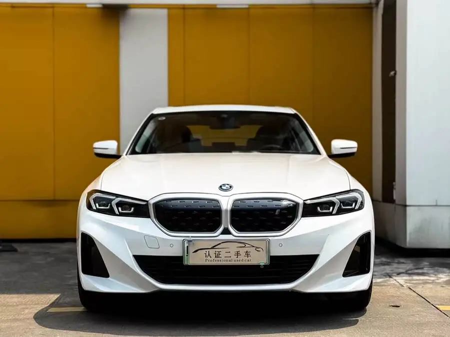 بي إم دبليو i3 2022 eDrive 35 L