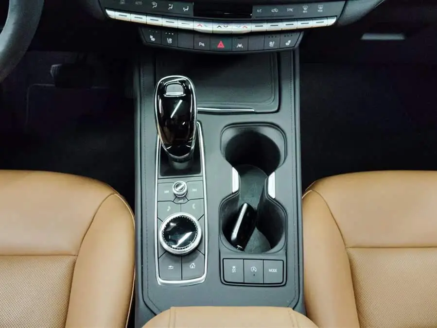 Cadillac XT4 2023 28T Two-Wheel Drive Premium