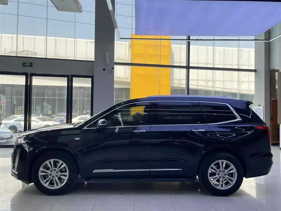 كاديلاك XT6 2021 28T بخمسة مقاعد ودفع رباعي