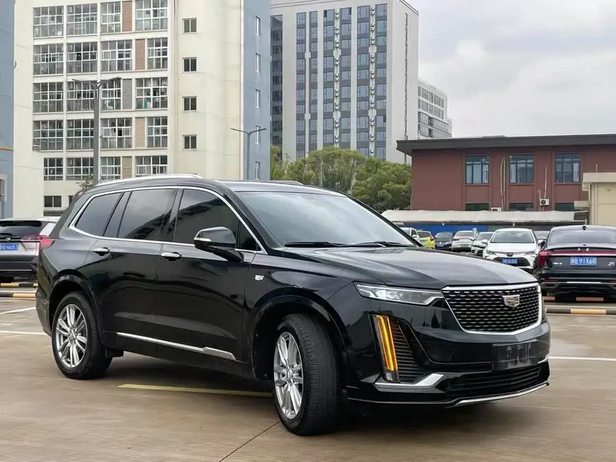 Cadillac XT6 2022 2.0T Luxury 7-seater AWD
