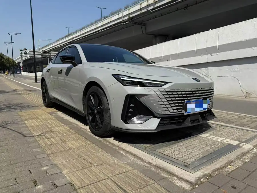 Changan UNI-V 2022 1.5T Premium