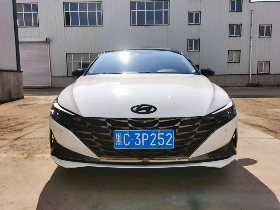 2022 هيونداي إيلانتر 1.5 لتر CVT لكس بريميوم