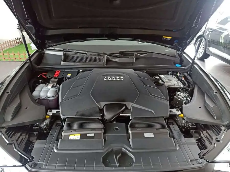 أودي Q8 2022 55 TFSI إصدار سبورت