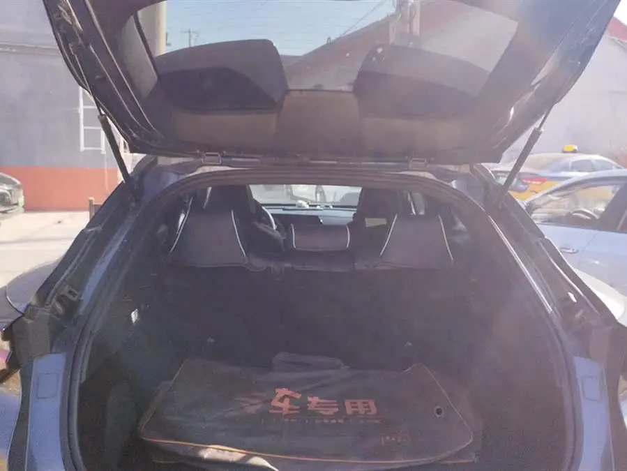 تشانجان UNI-T 2022 1.5T بريميوم