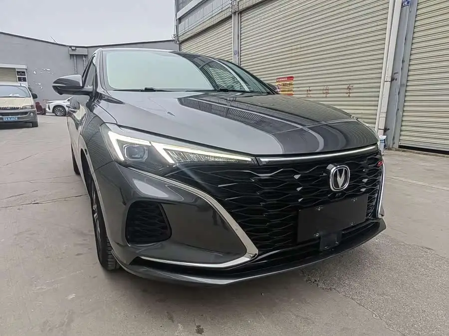 ييدونغ 2021 بلس بلو ويل NE 1.4T GDI DCT رائد