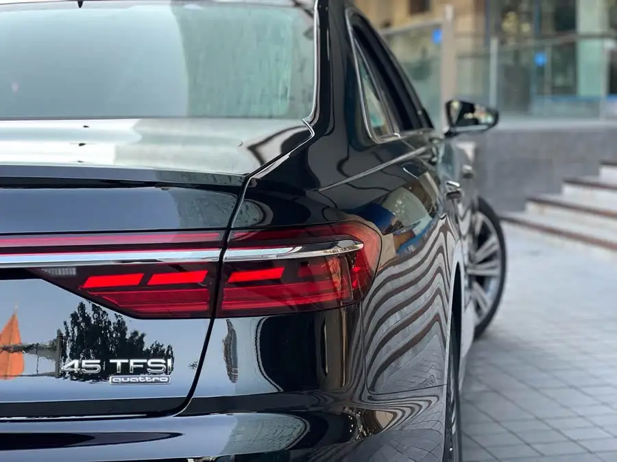 أودي A8 2025 A8L 45 TFSI quattro الفاخرة