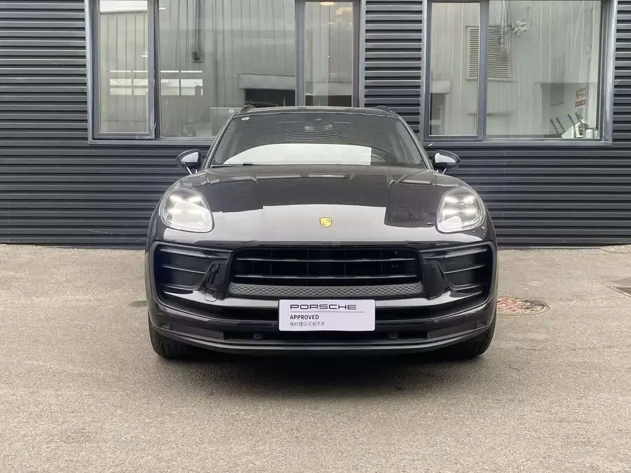 2024 Macan 2.0T