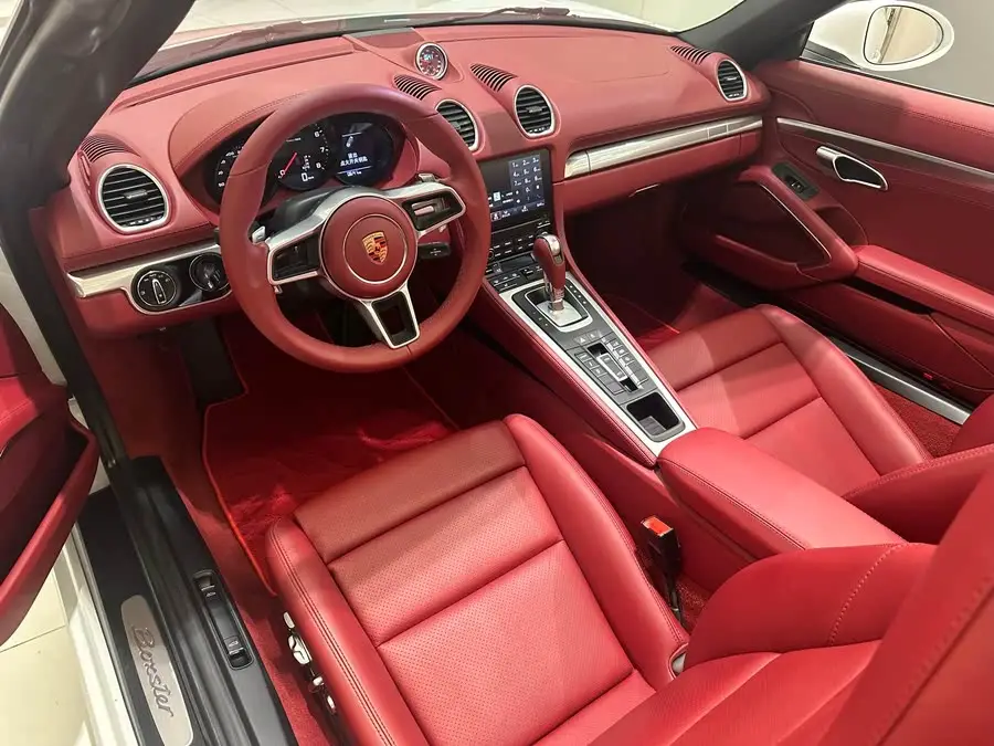 Porsche 718 2020 Model Boxster 2.0T