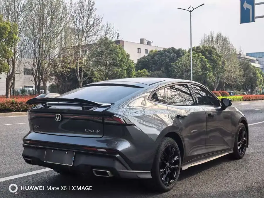 Changan UNI-V 2024 1.5T Premium