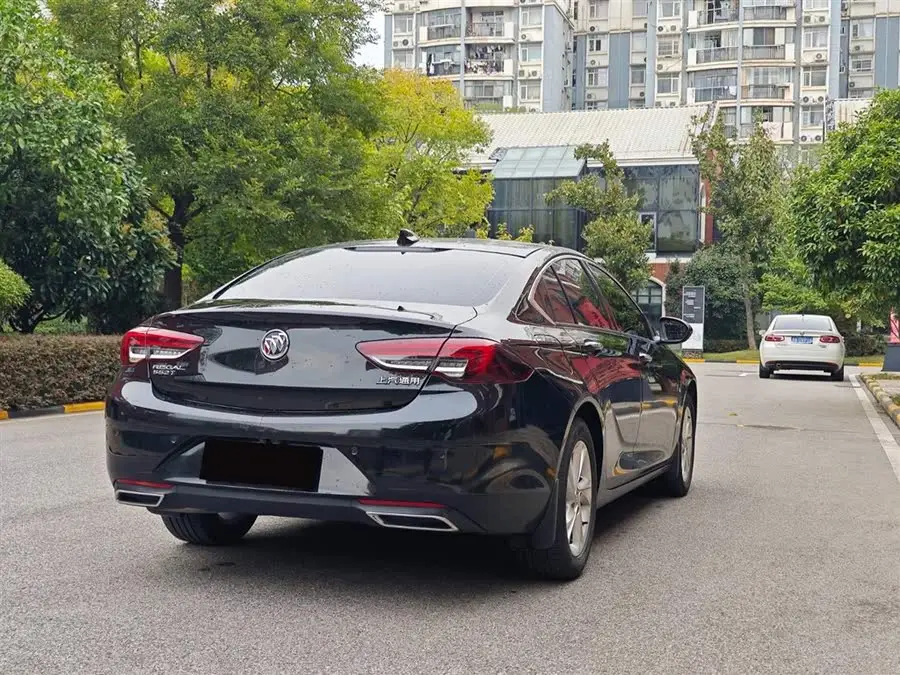 بيوك ريجال 2022 552T النسخة الذكية