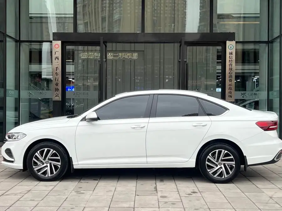 لافيدا 2024 1.5 لتر أوتوماتيكي إصدار خمسة ملايين