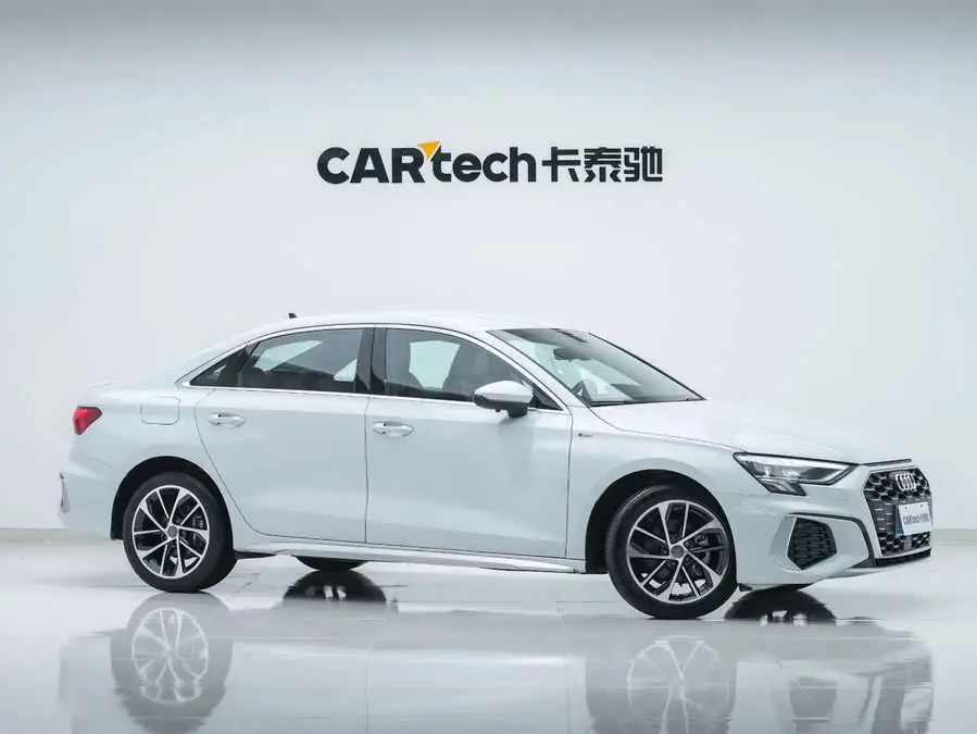 أودي A3 2021 A3L ليموزين 35 TFSI طراز رياضي متقدم