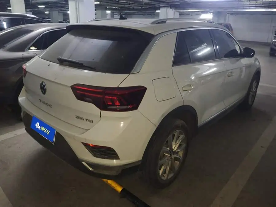 T-ROC 2021 طراز الفيس ليفت 280TSI DSG دفع ثنائي نسخة النخبة المتصلة ذكيًا