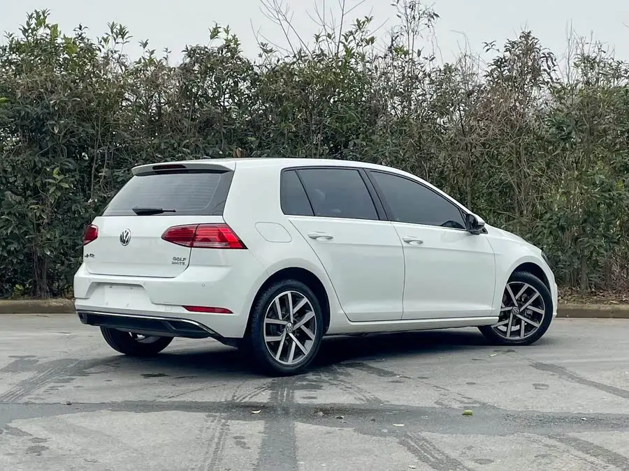 جولف 2020 إصدار الحب 280 TSI DSG مريح