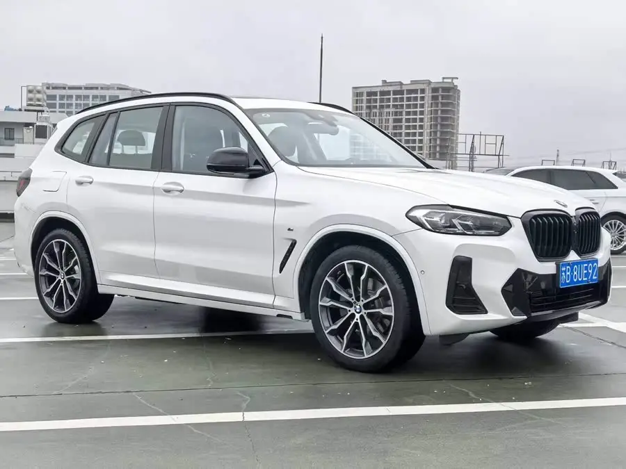 BMW X3 2023 xDrive30i Leading Model M Night Package