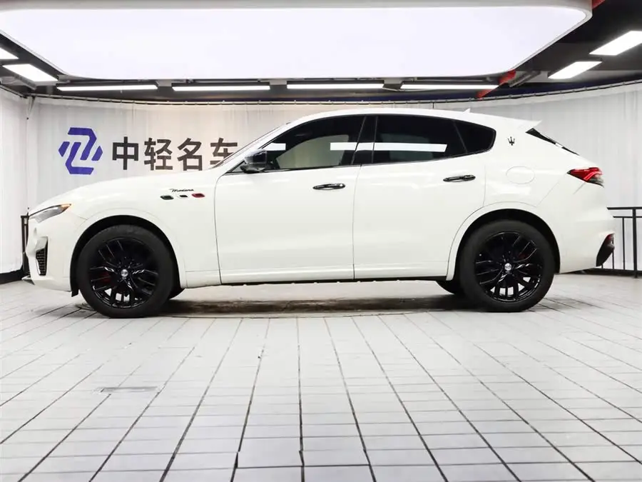 Levante 2022 3.0T Modena