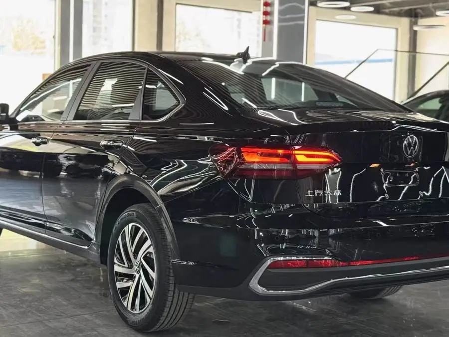 Lavida 2024 1.5L Automatic Five Million Edition