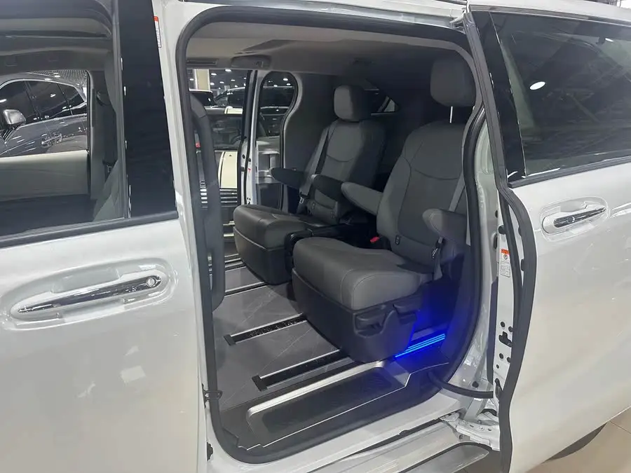 غريفيا 2024 2.5L هجين نسخة الراحة