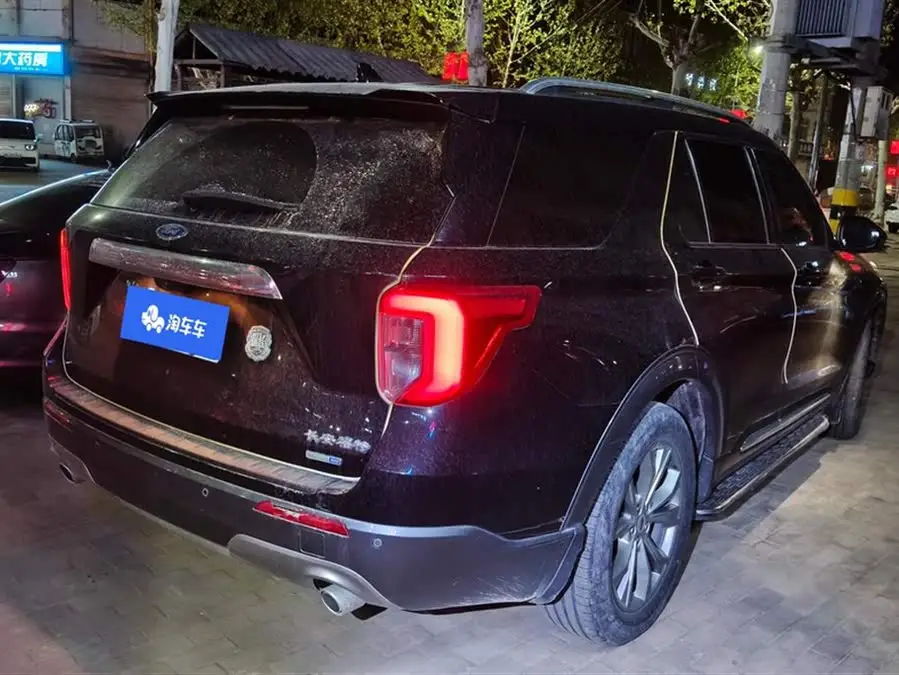 مستكشف 2020 EcoBoost 285 النسخة الرياضية رباعية الدفع 7 مقاعد