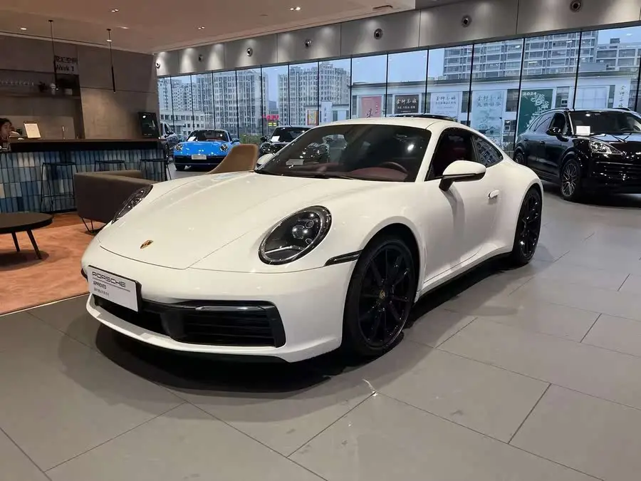 بورش 911 2023 كاريرا 3.0T