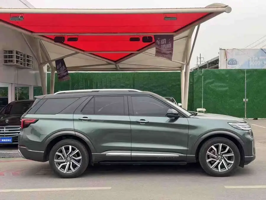 مستكشف 2023 EcoBoost 285 دفع رباعي تيتانيوم 7 مقاعد