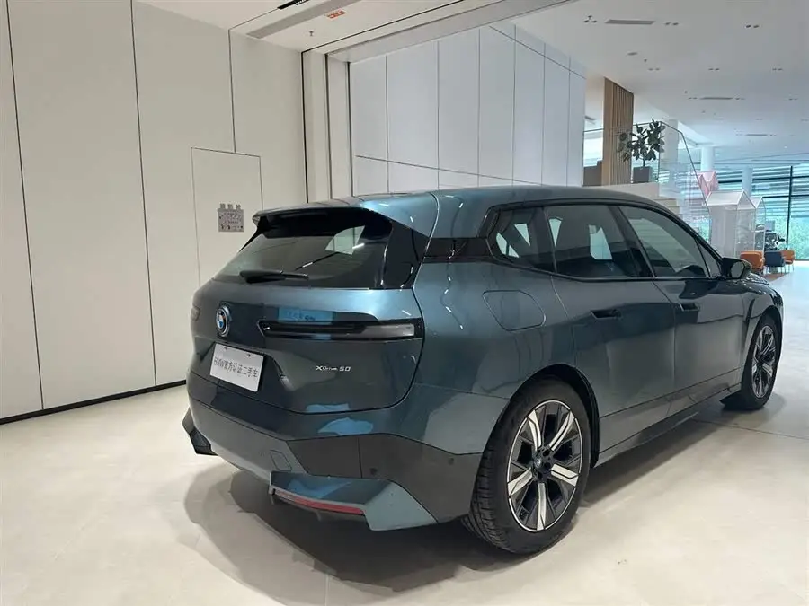 BMW iX 2023 Model Facelift xDrive50