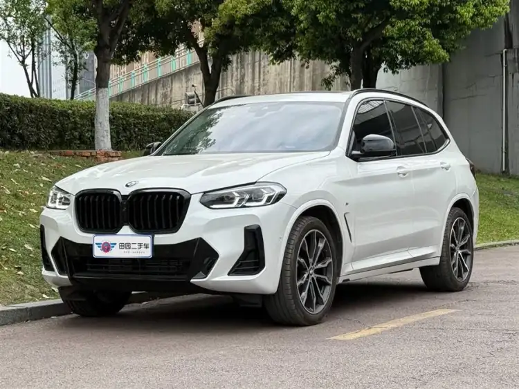 BMW X3 2023 xDrive30i Leading Model M Shadow Package
