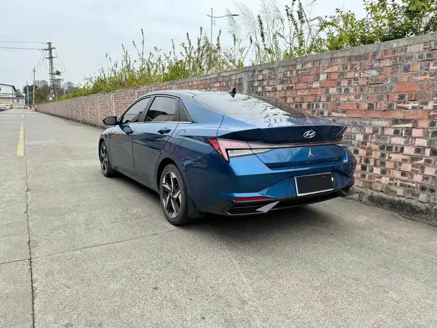 إيلانتر 2021 1.5L CVT لكس النسخة المميزة