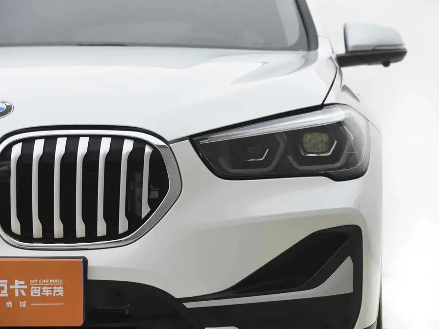 بي إم دبليو X1 2021 xDrive25Li إصدار التنفيذي