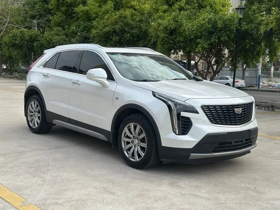 كاديلاك XT4 2020 28T فاخرة دفع أمامي