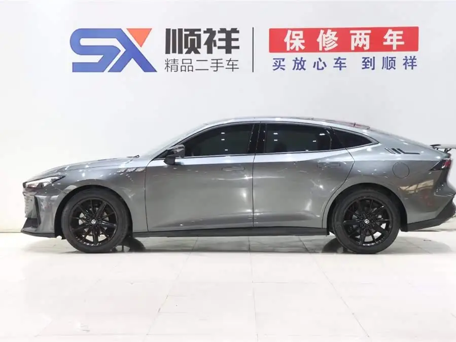 شانجان UNI-V 2022 1.5T إصدار الملاحة الذكية