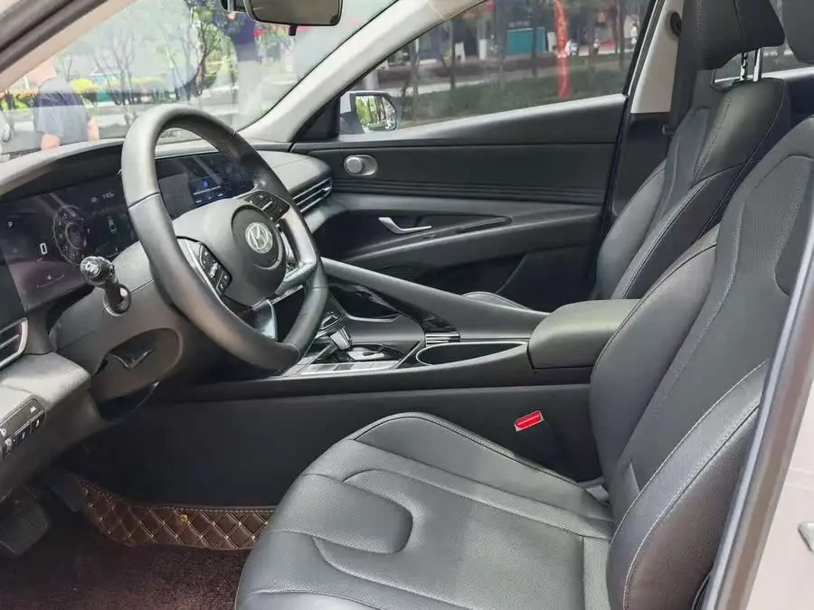 إيلانتر 2021 1.5 لتر CVT LUX المتميزة