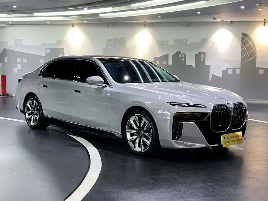 BMW i7 2023 eDrive50L Leading M Sport Package