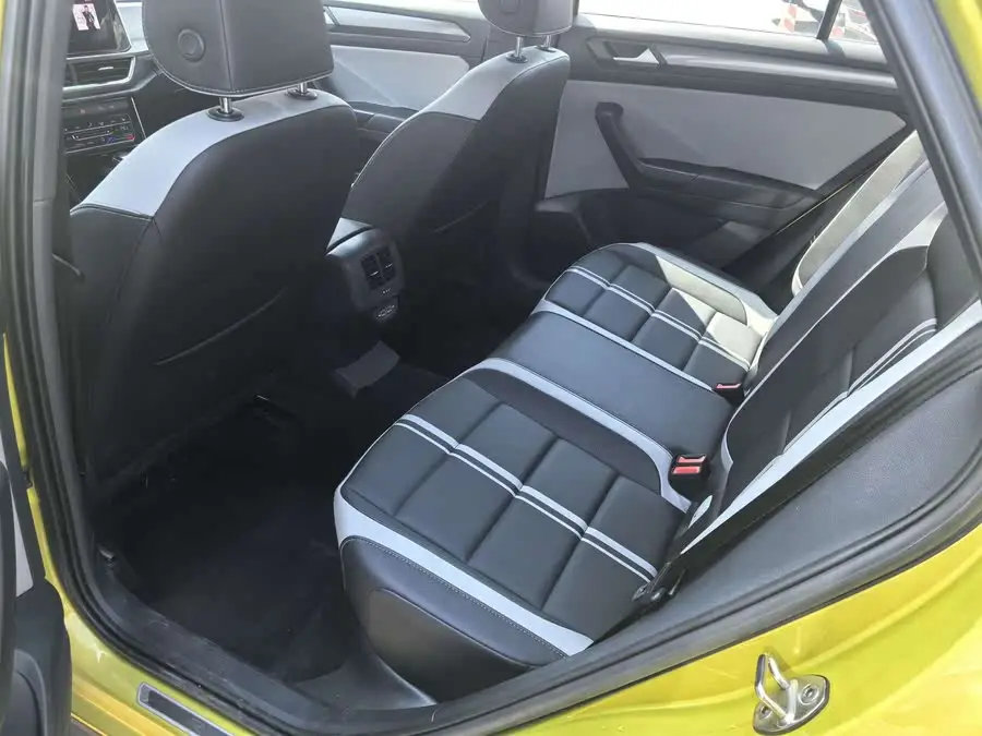 T-ROC 2023 Model 300 TSI DSG Two-Wheel Drive Starry Edition